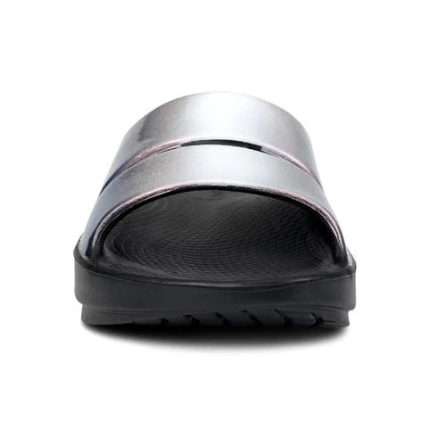 OOFOS LUXE OOcloog Clogs Calypso Front